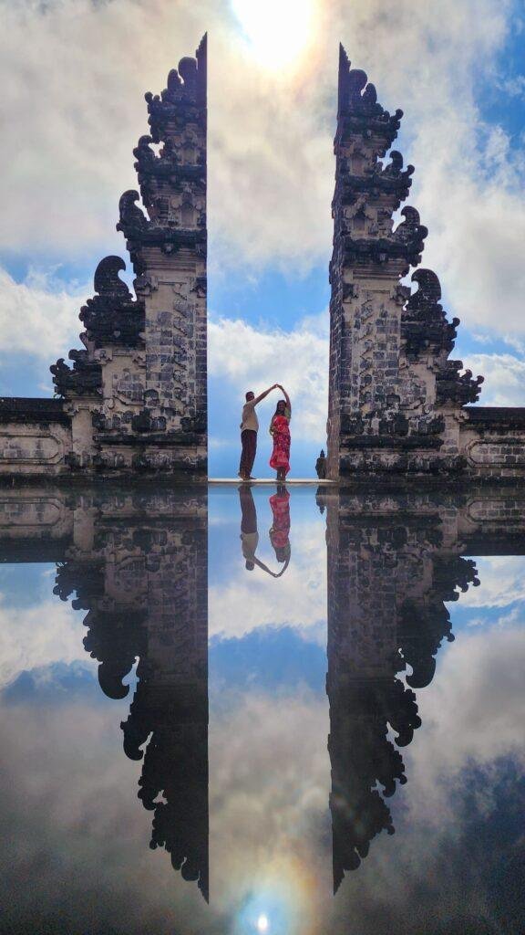 Travelers enjoying a luxury Bali holiday experience