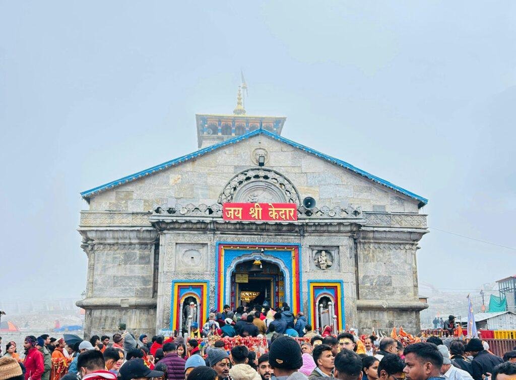 Kedarnath Temple with snow-capped Himalayan peaks in Uttarakhand, India