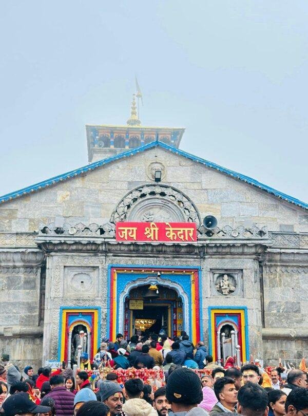 Kedarnath Temple with snow-capped Himalayan peaks in Uttarakhand, India
